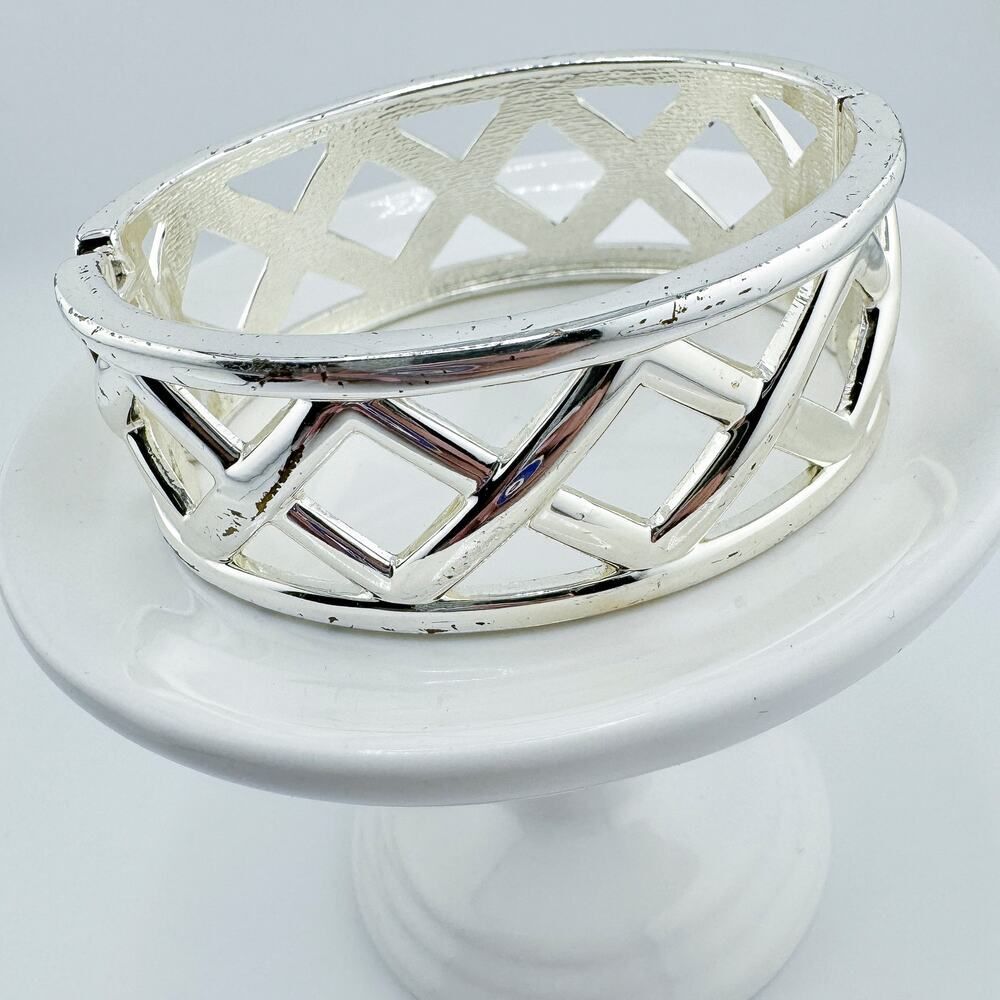 Vintage Silver Tone X-Cuff Bracelet Modern Minimalist Statement Glam Bold - Picture 6 of 7